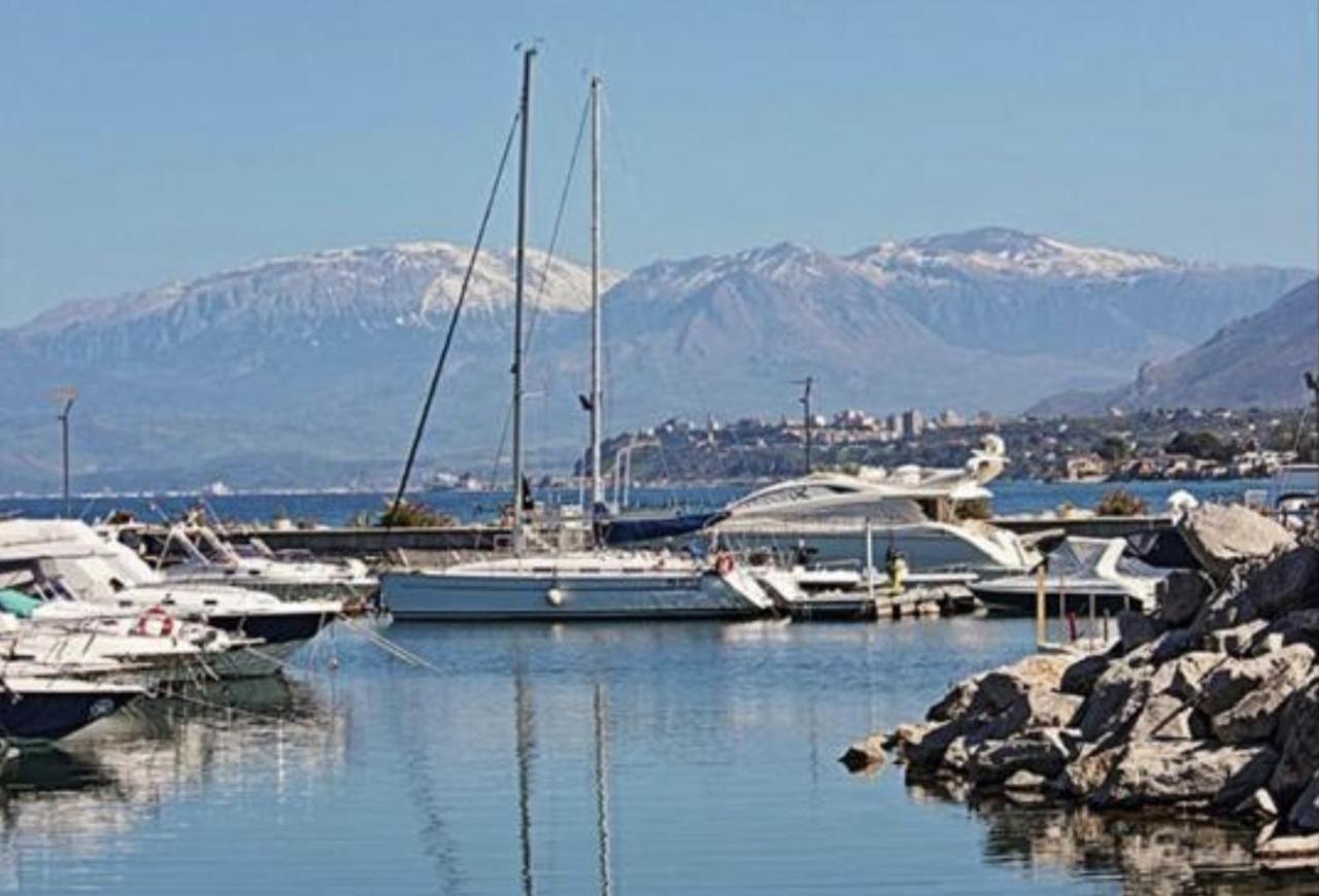 Il Gallo Di Eracle - Charming Suites & Rooms Termini Imerese Bagian luar foto